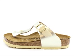 Birkenstock Gizeh sandal electric metallic gold with a buckle (medium-wide)